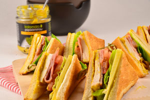 tost-kotopoulo-mpeikon-moustarda-rigani-thimari-kalamata-papadimitriou