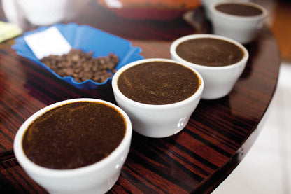 Hintergrund_Kaffeebecher_Web1200